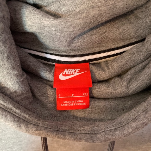 small Nike bunched neck sweatshirt - Picture 2 of 5
